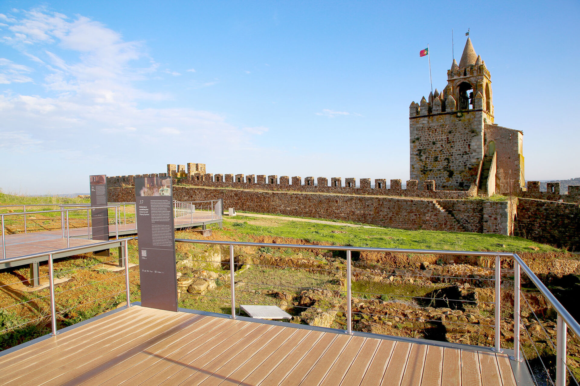 P17 Tours - Montemor-o-Novo