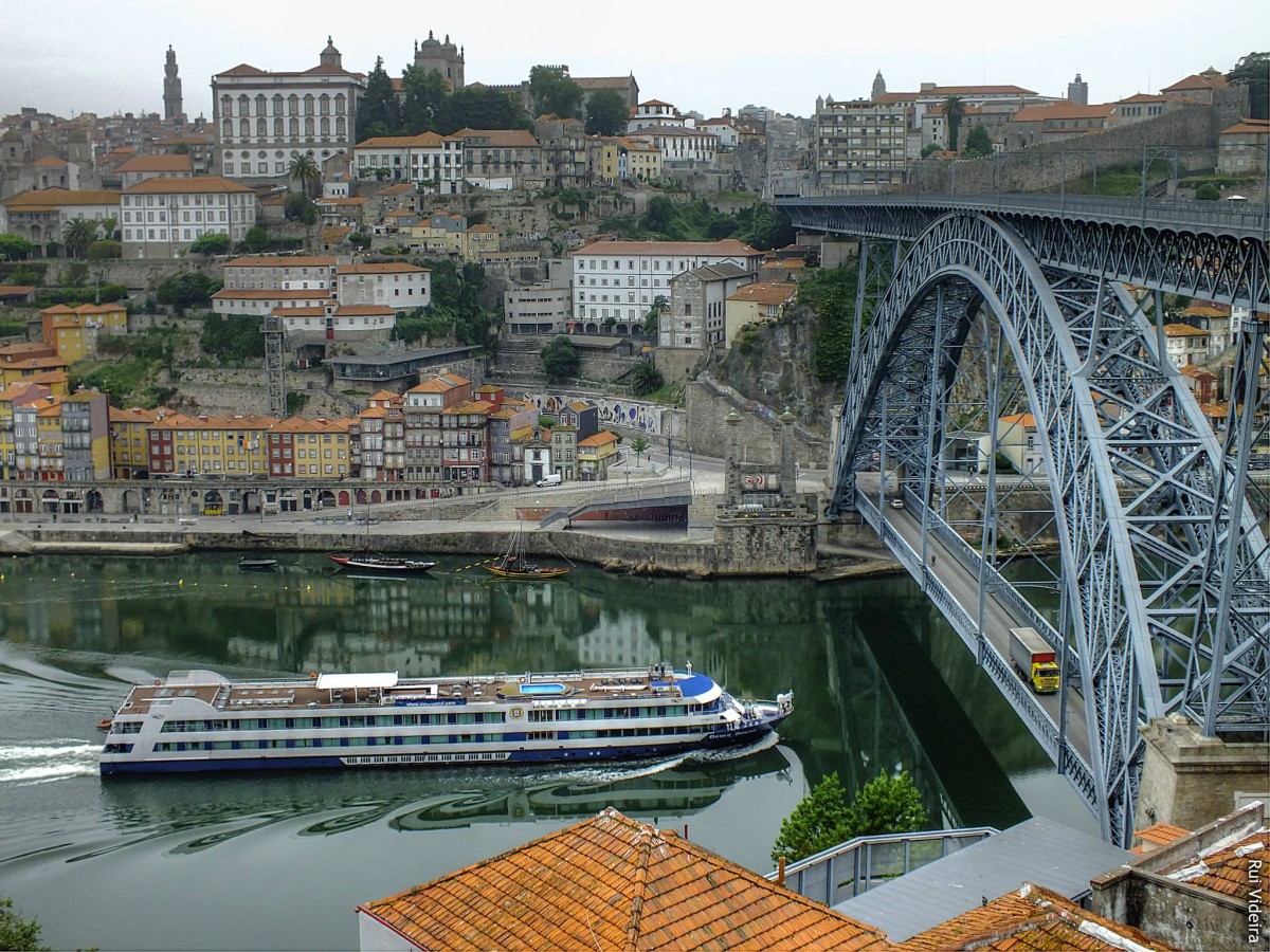 P17 Tours - Porto